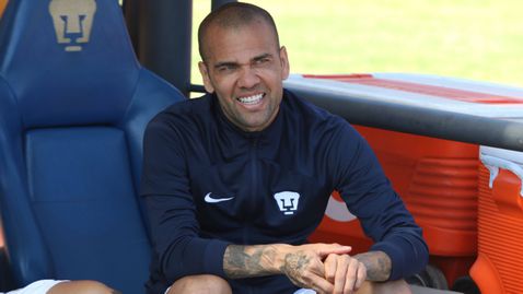  Испанската прокуратура желае Дани Алвеш да остане в ареста 