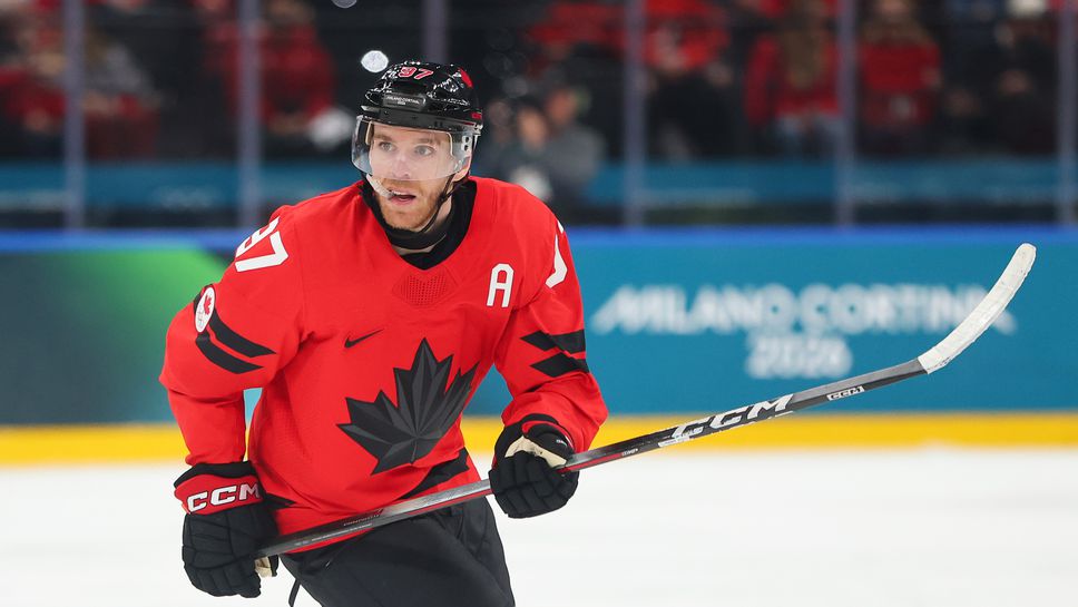 Конър Макдейвид води устрема на Канада към златото и по