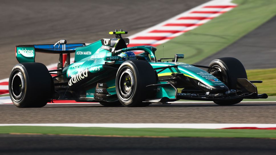 Двукратният световен шампион Фернандо Алонсо защити шефът на Астън Мартин