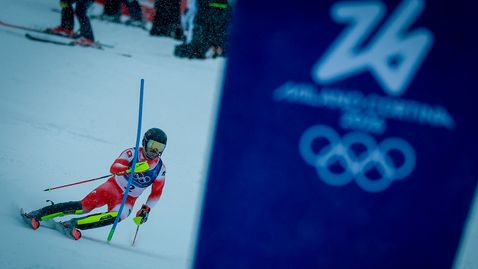  Алберт Попов, Калин Златков и доста любимци отпаднаха в снежния първи манш на слалома 