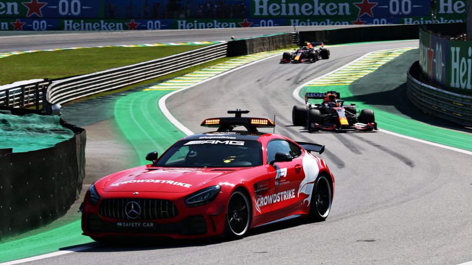 Формула 1 промени правилника за колата за сигурност след Абу Даби