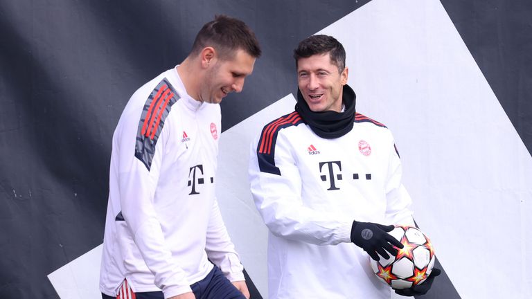 На днешното занимание на контузия е получил бранителя Няма