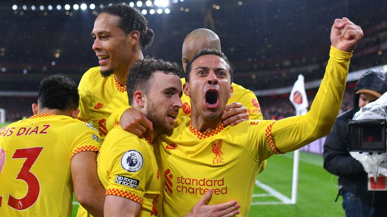  Ливърпул спря серията на Арсенал и към този момент е единствено на точка от върха 