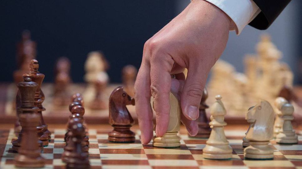98 участници на шахматен турнир в Котел