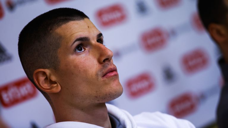 На почти 76 години Люпко Петрович отново става треньор в