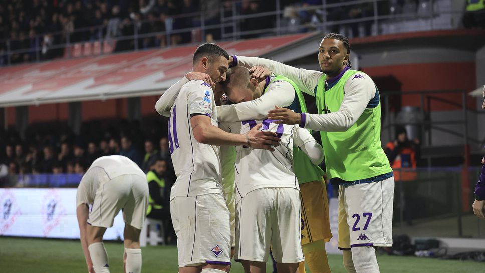 Фиорентина остана над чертата след бой по пропадащия Кремонезе