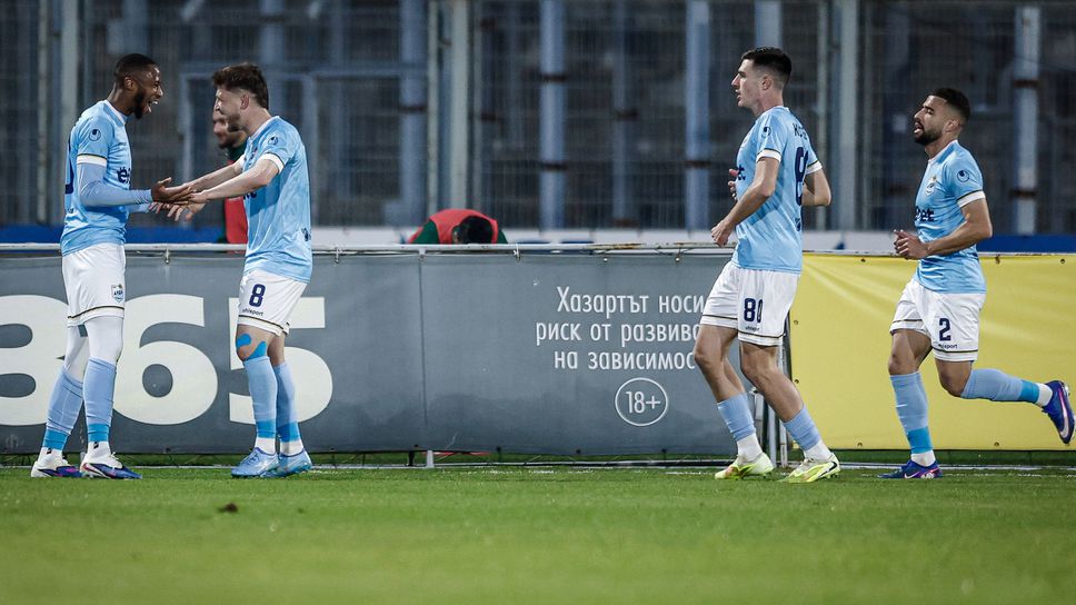 Червен картон не успя да сломи духа на Арда срещу 11 от Добруджа