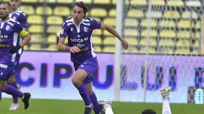  Райнов вкара и донесе първа победа за Арджеш в плейофите 