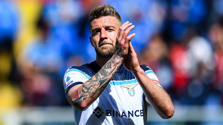 Тотнъм смята да се включи в битката за халфа на