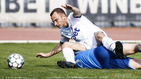  В Светкавица чакат поддръжка от почитателите 