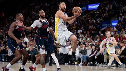 Чудесен Къри и чудовищни пропуски на Клипърс