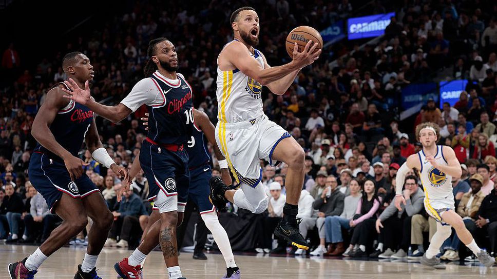 Чудесен Къри и чудовищни пропуски на Клипърс