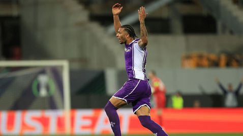 Фиорентина спечели реванша, но Кристъл Палас продължава към 1/2-финалите