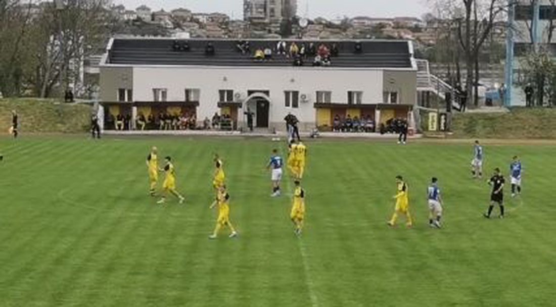 Черноломец и  СФК Светкавица 2014 си вкараха по една дузпа