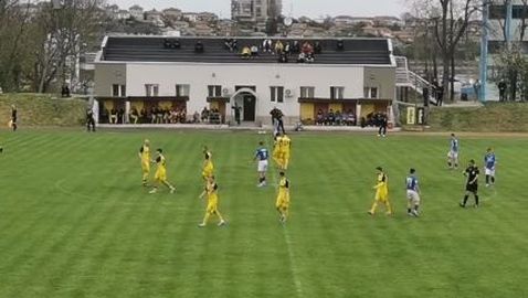 Черноломец и  СФК Светкавица 2014 си вкараха по една дузпа