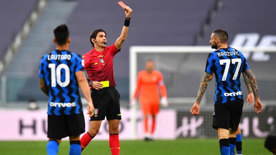 Легенди, медии и играчи скочиха на съдията на Ювентус - Интер
