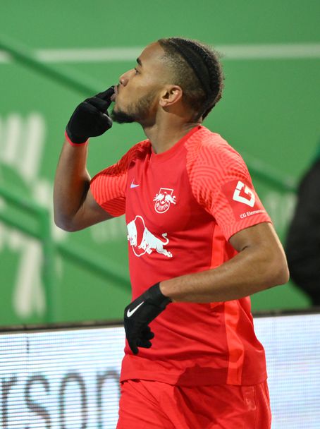  Кристофър Нкунку 