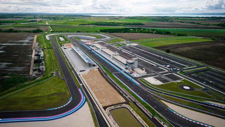 В Унгария беше открита втора модерна писта за автомобилни състезания
