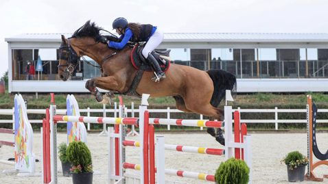 Елиза Чолакова с голям успех в конния спорт