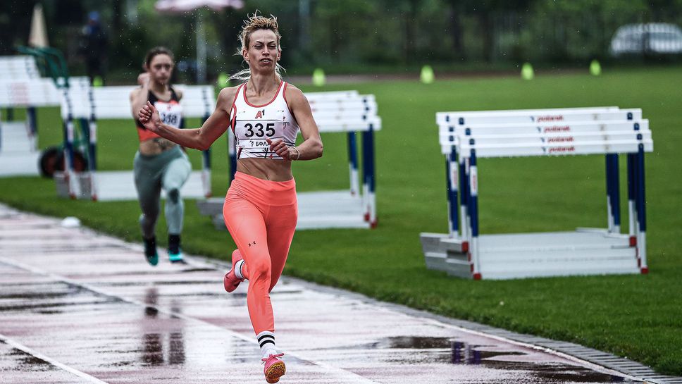 Андреа Савова най-бърза на 100 и 400 метра на “Нови звезди”