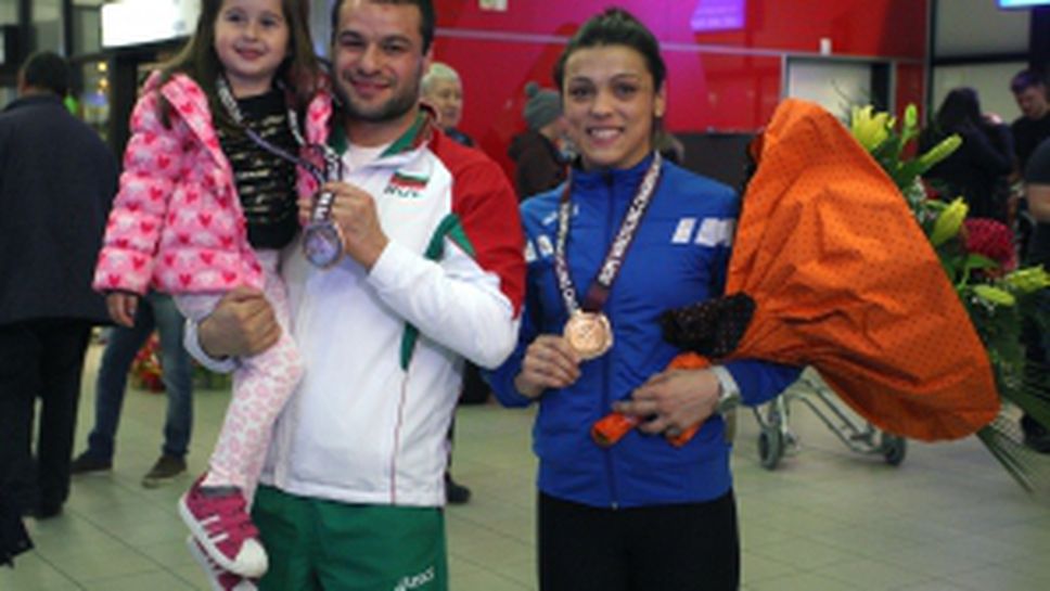 Мими Христова и Николай Куртев се върнаха с бронзови от Европейското в Рига