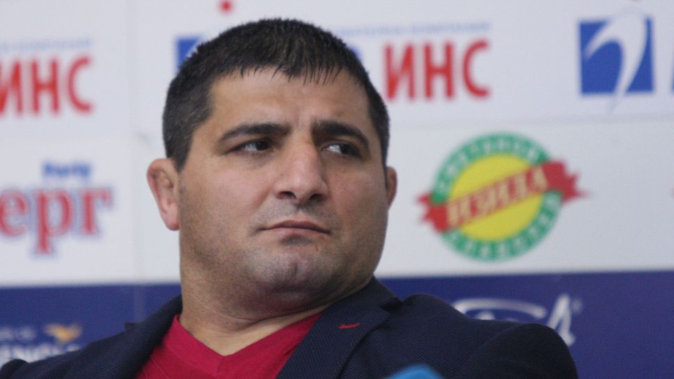 Армен Назарян: Пожелавам на борците ни да се завърнат с медали