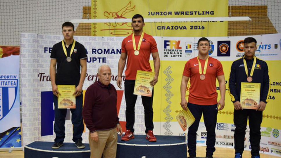 Кирил Милов със сребро на Балканиадата по борба