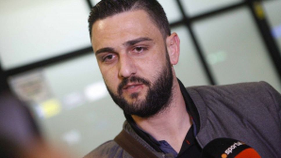 Влади Гаджев се прибира от Англия