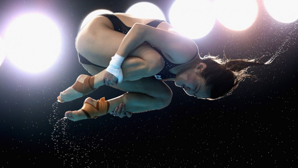 Китайска суперзвезда в скоковете във вода прекрати кариерата си на 23
