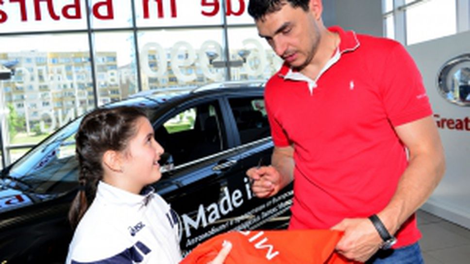 Владо Николов представи нов партньор