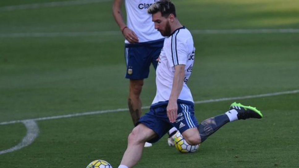 Меси изненада на тренировката на Аржентина (снимки)