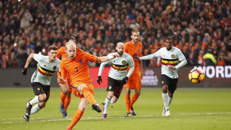 Белгия изпусна Холандия в Амстердам (видео)