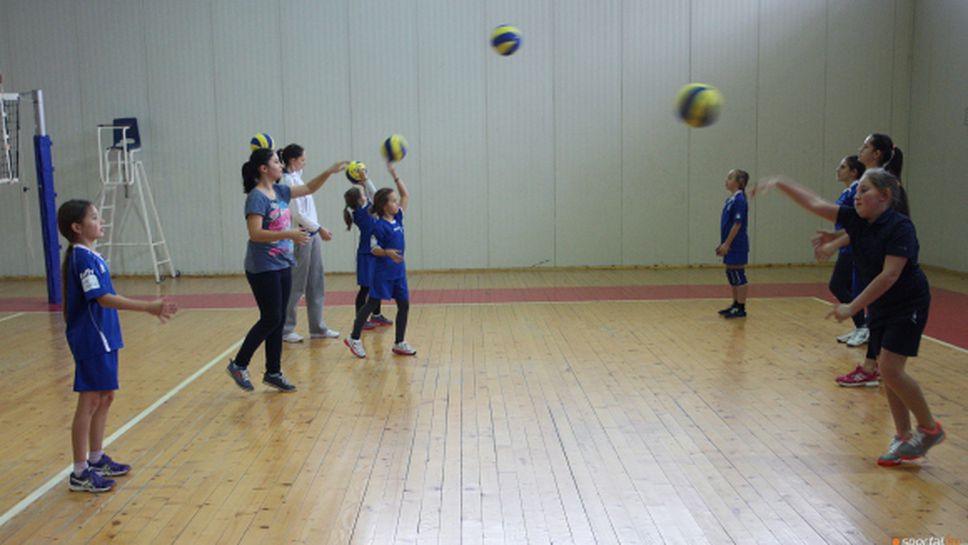 Школата на Владо Николов празнува със семеен благотворителен турнир