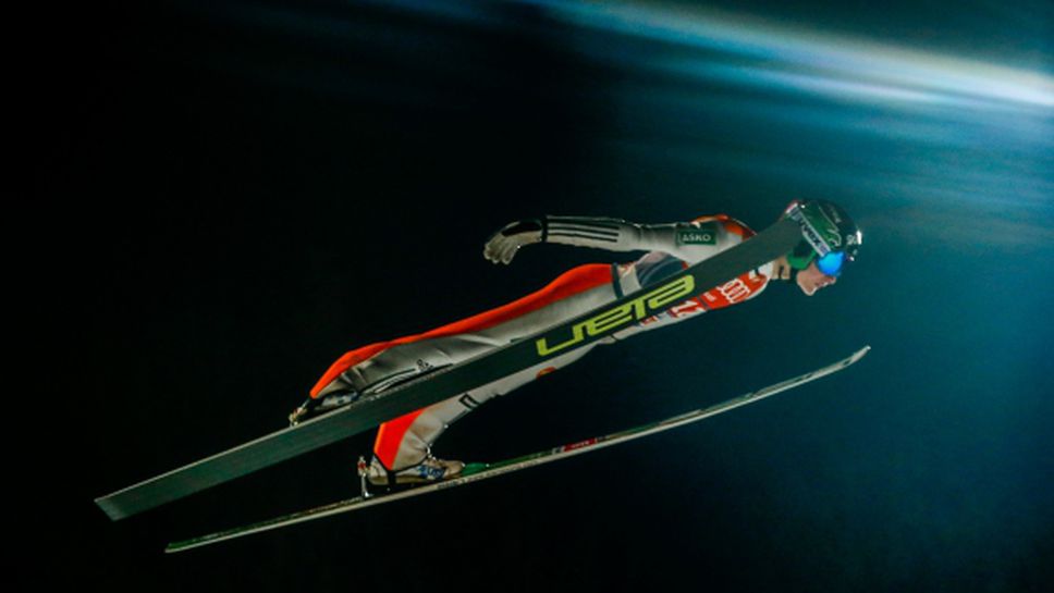 Словенски тийнейджър спечели първото състезание от Световната купа по ски скок