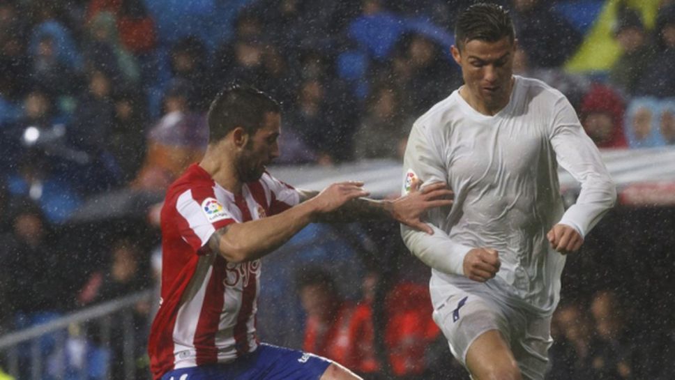 Реал Мадрид се измъкна сух в дъждовна драма на "Бернабеу" (видео + галерия)