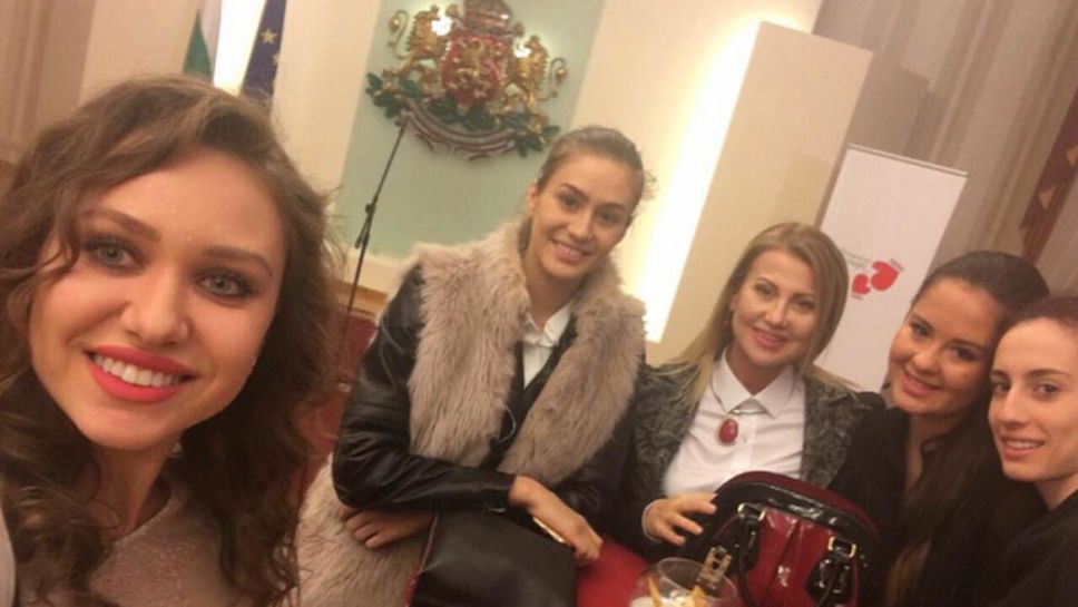 Златните момичета на среща с президента Росен Плевнелиев