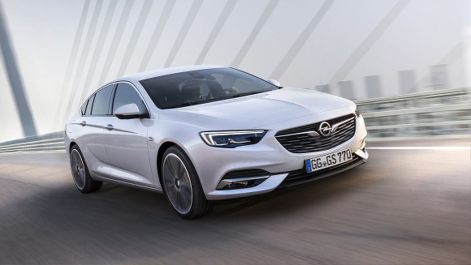 Направете път на Opel Insignia Grand Sport