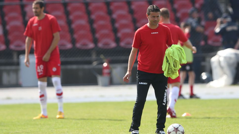 Методи Деянов за "червеното" дерби: Домакинското предимство може да се окаже ключът към успеха