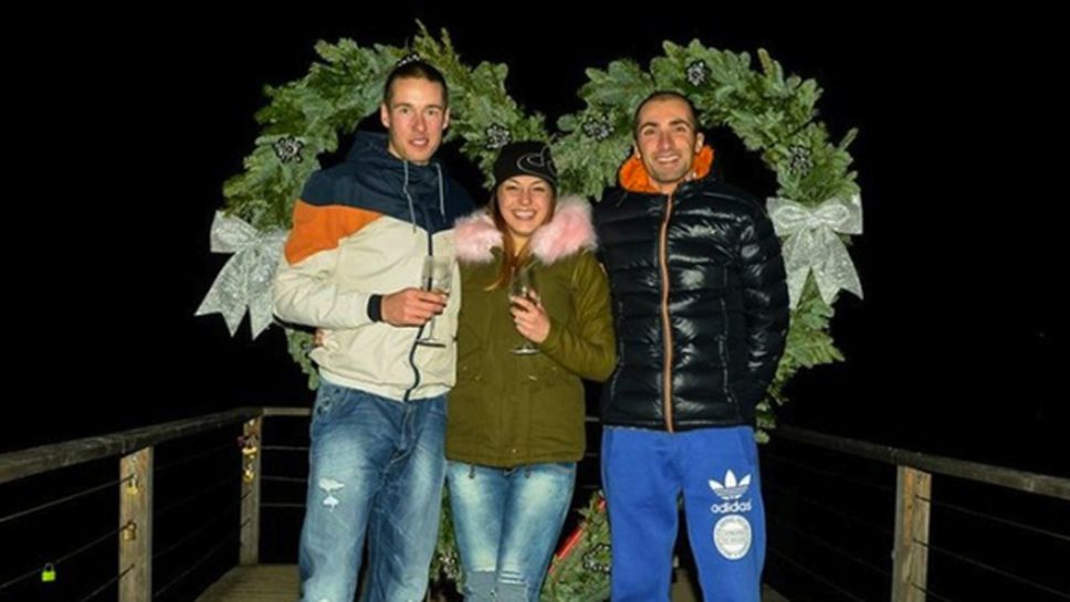 Диктор обяви годежа на български биатлонисти преди старт за Световната купа
