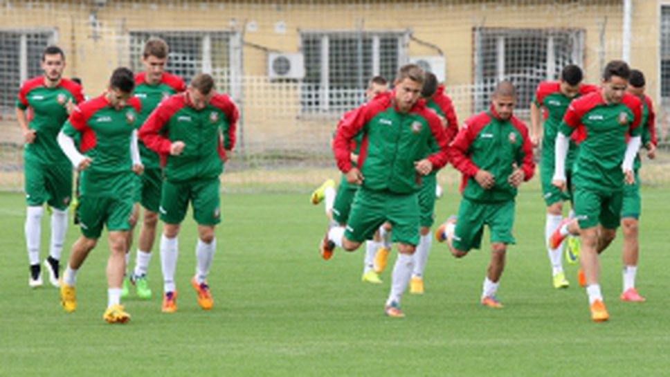 Младежите от НО до 21 години проведоха редовна тренировка