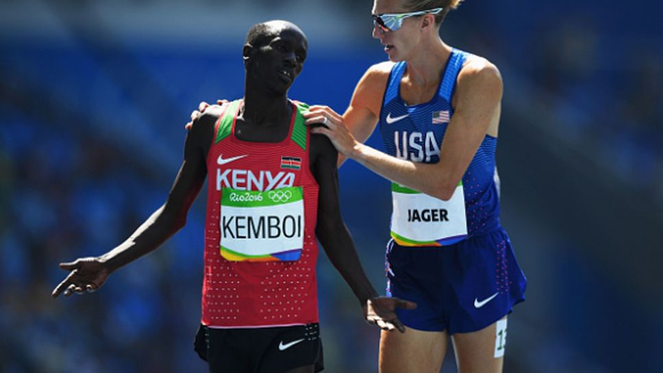 Кембой "скочи" на кенийските си шефове