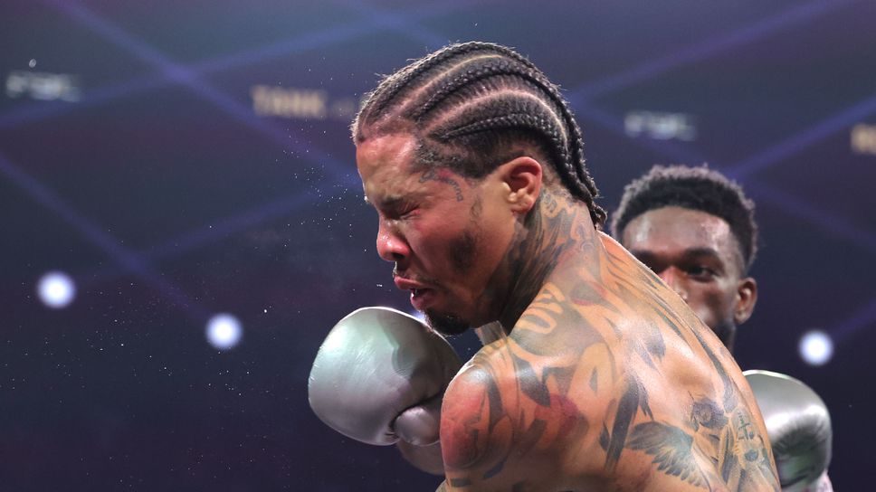 Боксовата звезда Джервонта Дейвис официално се укрива от властите след