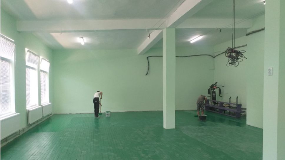 Фехтовачите на Русе ще тренират в изцяло обновена зала