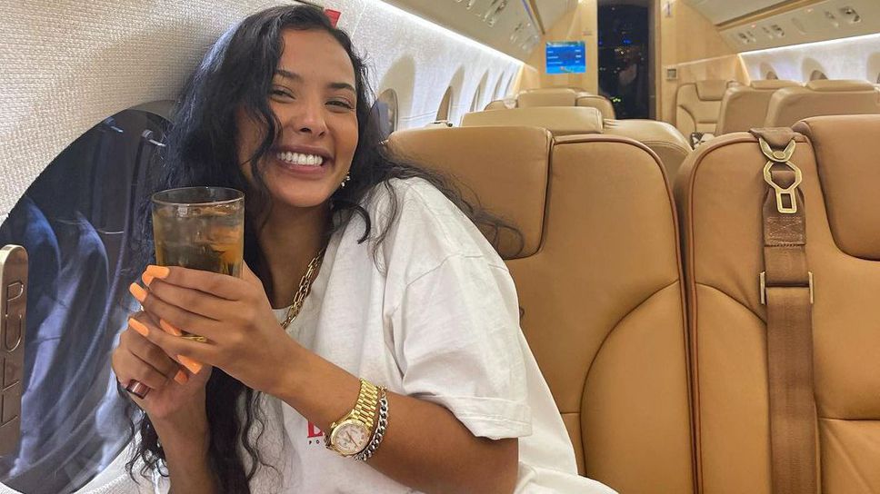 Новата на Бен Симънс свали банския в Калифорния