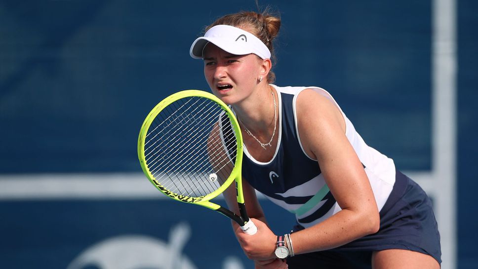 Крейчикова спечели лесно чешкия дуел срещу Синякова