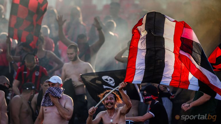 Ръководството на Локомотив София пусна виртуални билети за мача на