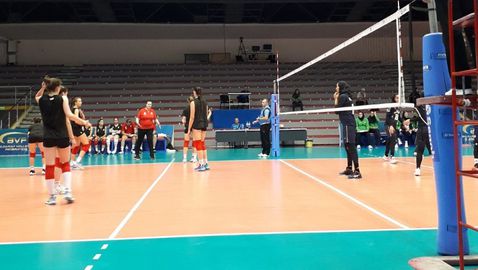 България U19 загуби и третата си контрола от Иран