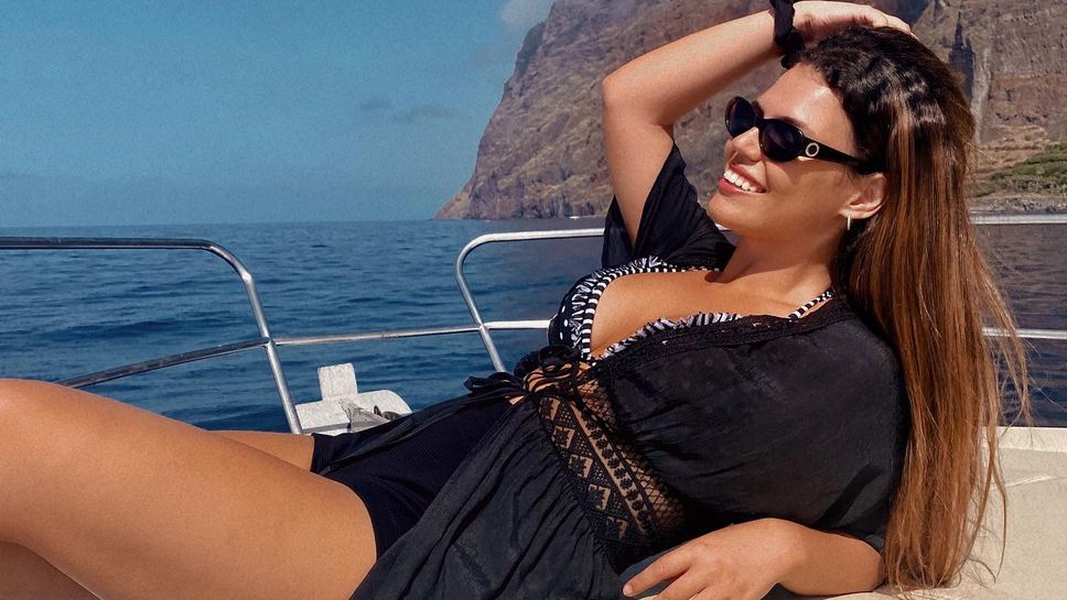 Братовчедка на Роналдо показа секси тяло