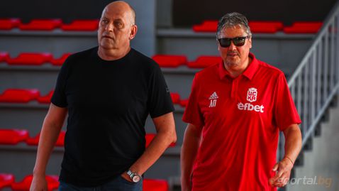  Любо Пенев и други футболни митове поддържаха баскетболния ЦСКА 