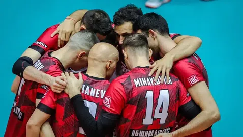 Шампионът Нефтохимик записа победа в първата си контрола за сезона